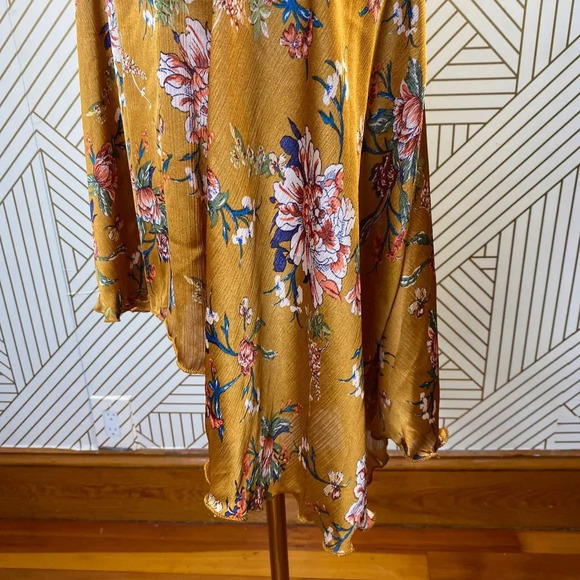 Boohoo Plus Floral Print‎ Hanky Hem Tie Waist Skirt - Picture 6 of 9